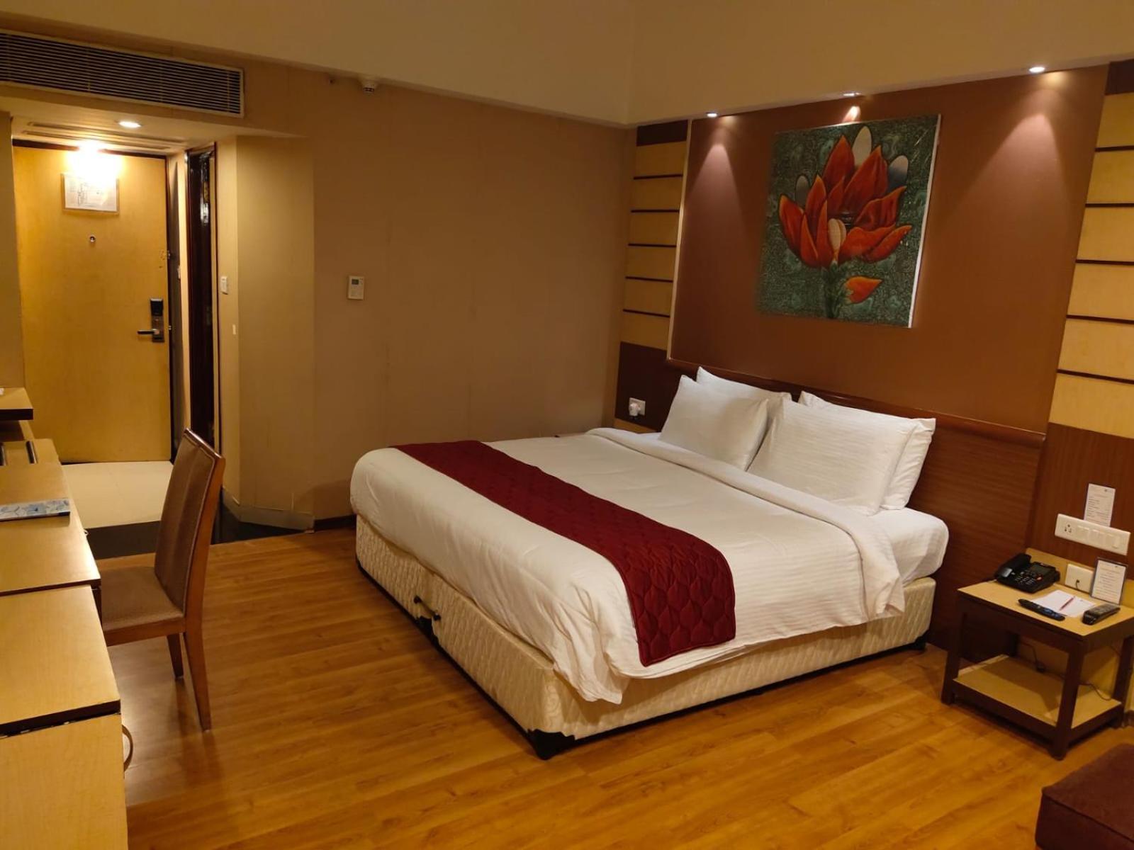 Hotel The Plaza Hyderabad Esterno foto