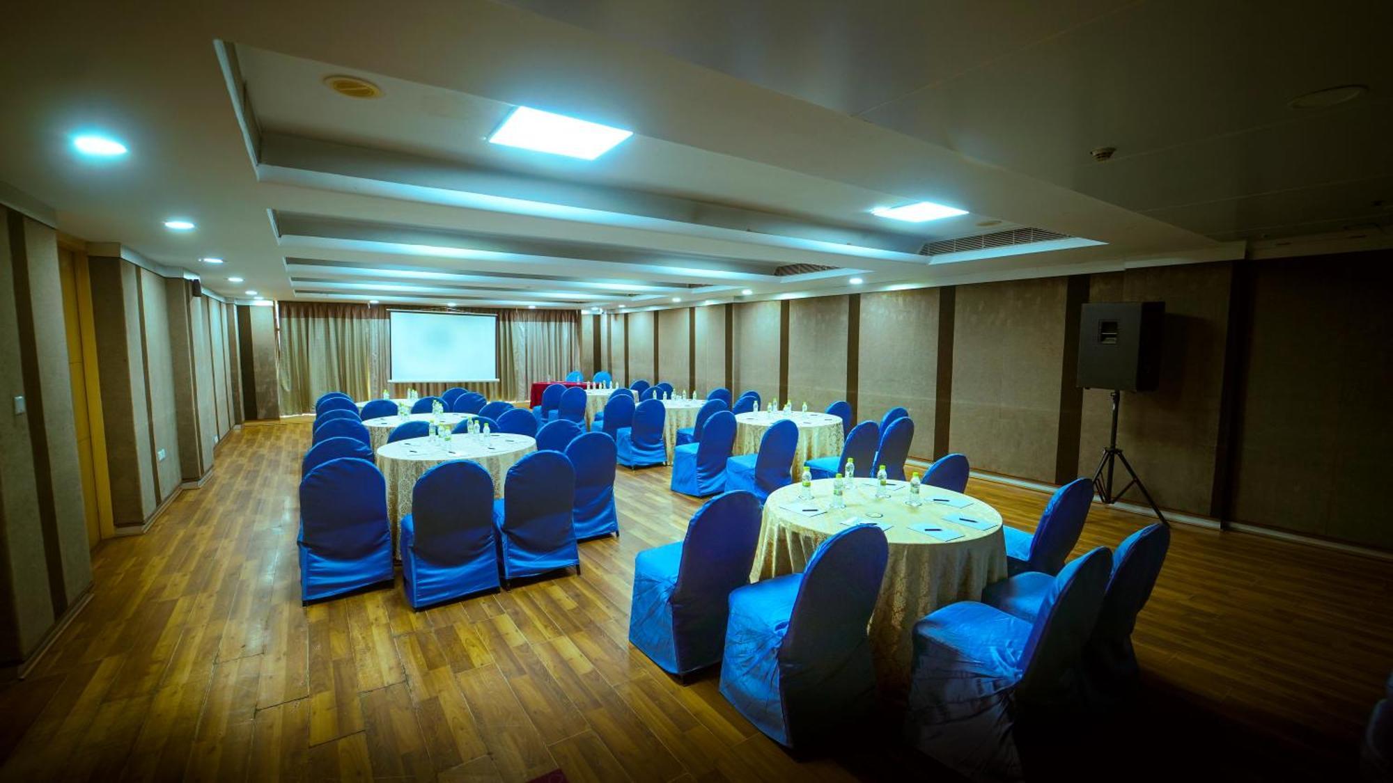Hotel The Plaza Hyderabad Esterno foto