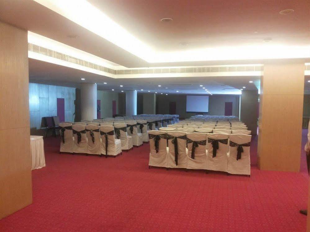 Hotel The Plaza Hyderabad Esterno foto